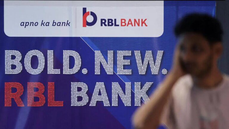 2025-10-20T065837Z_1045136710_RC2SEHAT6NK4_RTRMADP_3_RBL-BANK-STOCKS.JPG