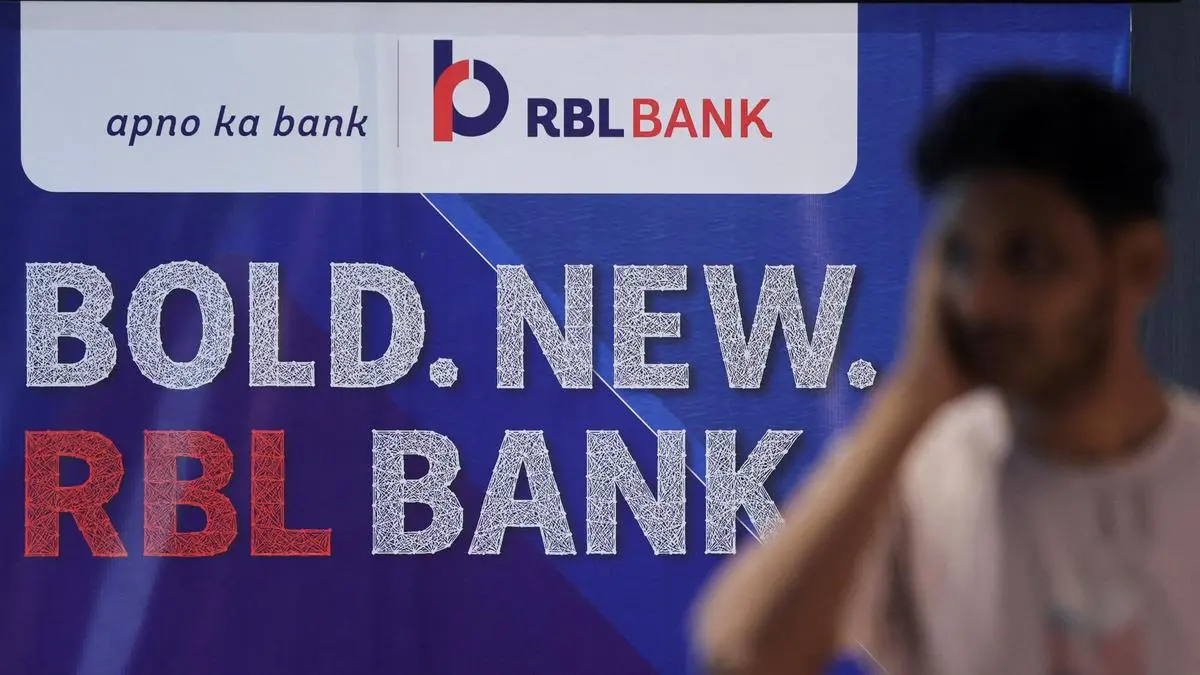 2025-10-20T065837Z_1045136710_RC2SEHAT6NK4_RTRMADP_3_RBL-BANK-STOCKS.JPG