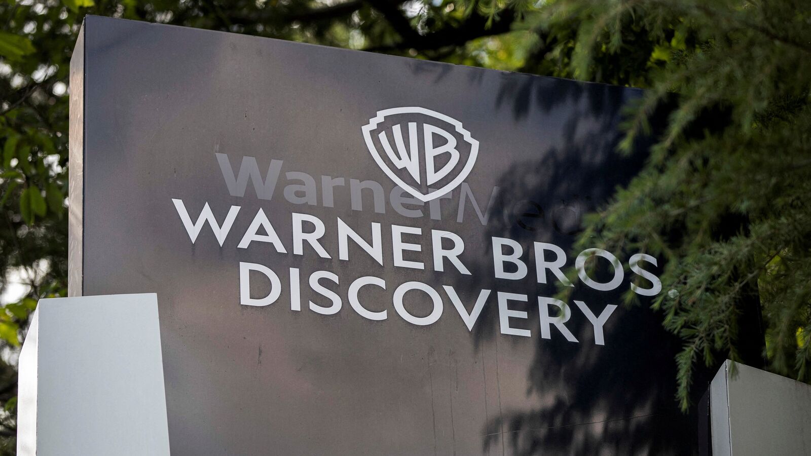 WARNER-BROS-DIS-RESULTS-0_1747243869494_1761060324243.JPG