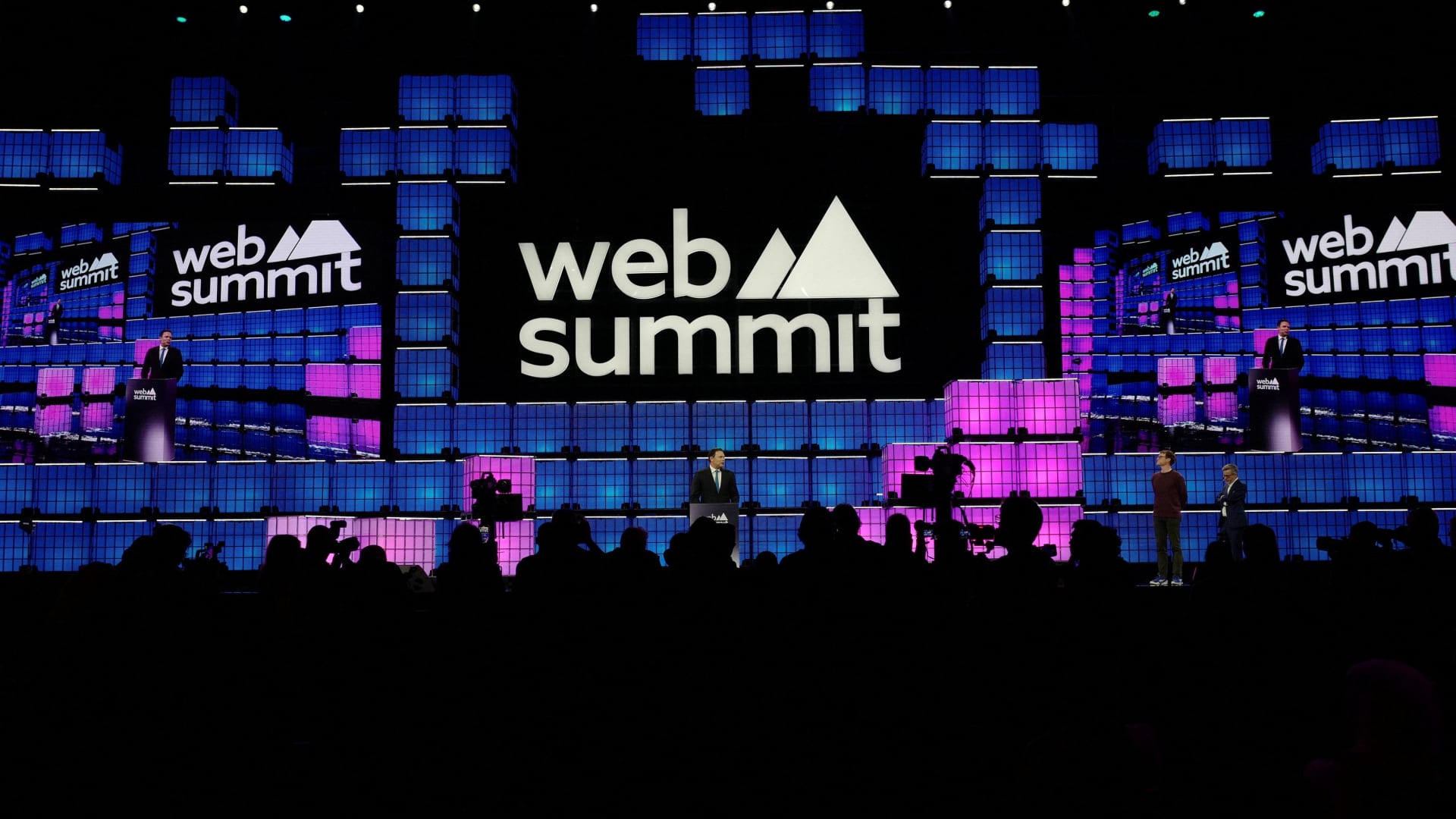 108061119-17313533352024-11-11t192700z_367821524_rc263bafo1p7_rtrmadp_0_tech-websummit.jpeg