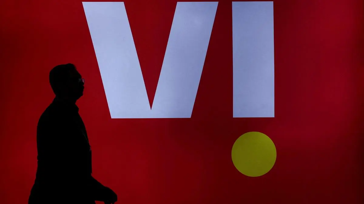 2025-11-27T033750Z_1359899361_RC2J7HAKJKRF_RTRMADP_3_INDIA-DEBT-VODAFONE-IDEA.JPG