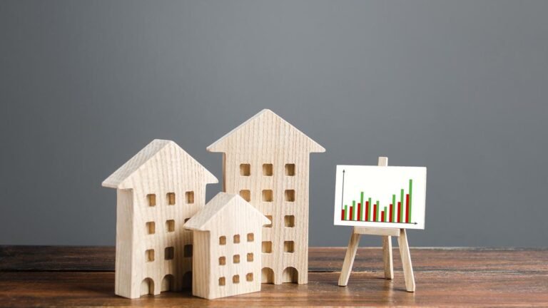 PO21_Realty_charts.jpg