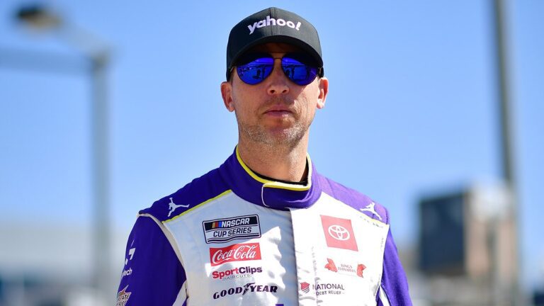 nascar-denny-hamlin-122925-1.jpg
