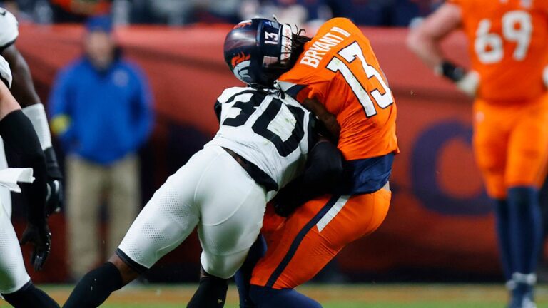 pat-bryant-broncos-jaguars.jpg