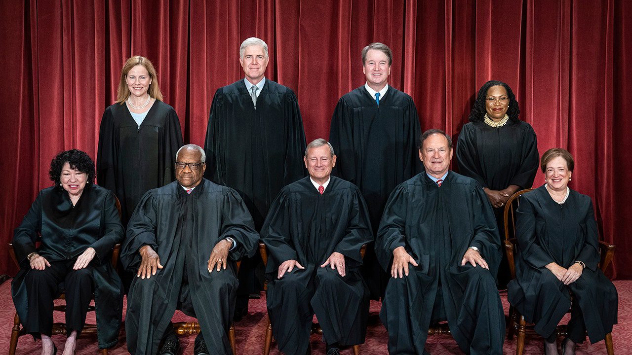 supreme-court-justices.jpg