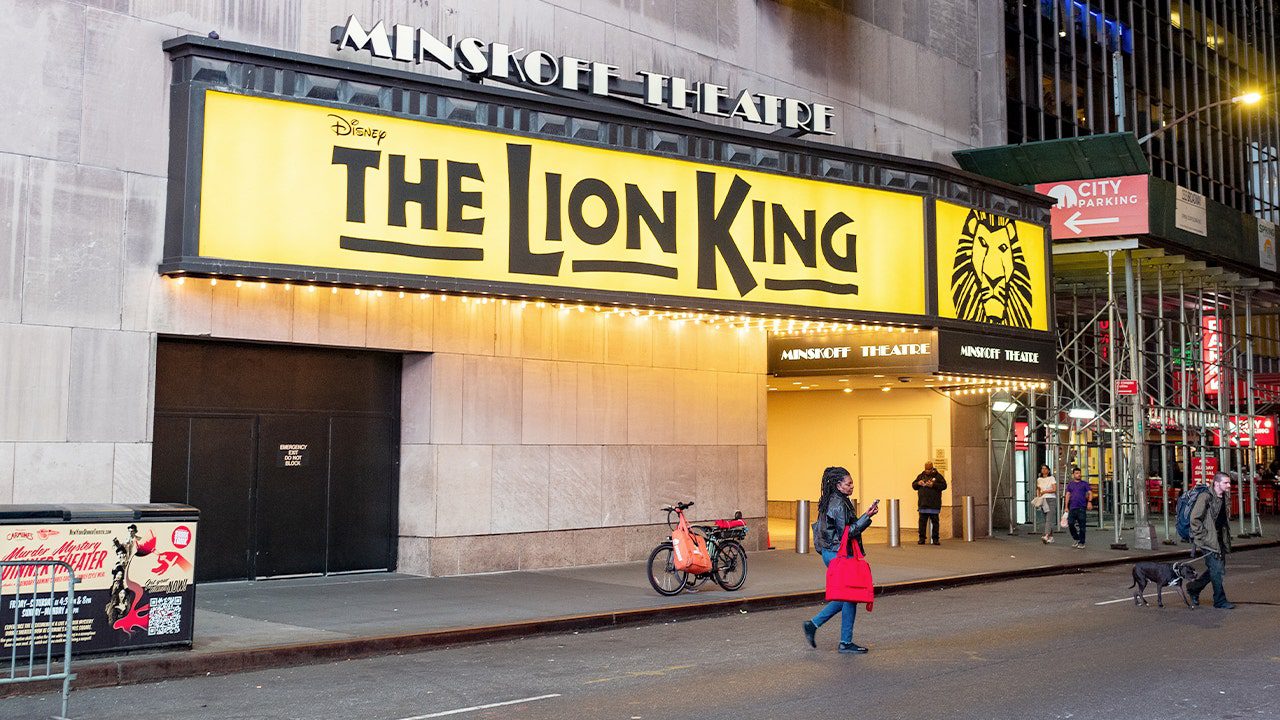 the-lion-king-broadway.jpg