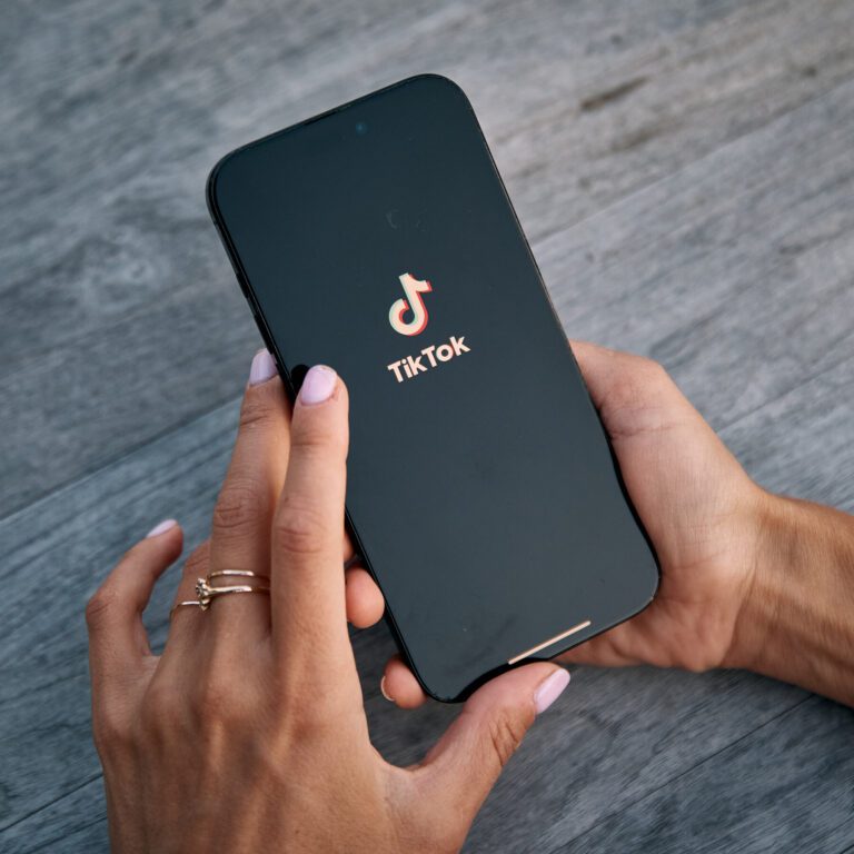 00biz-tiktok-investors-top-cthv-mediumSquareAt3X