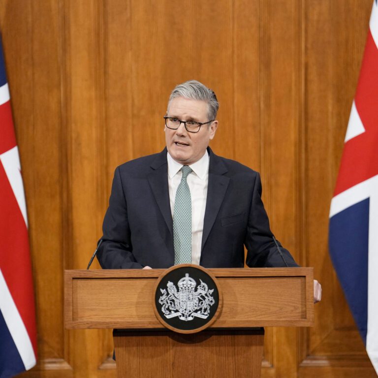 18trump-news-greenland-lbjm-mediumSquareAt3X