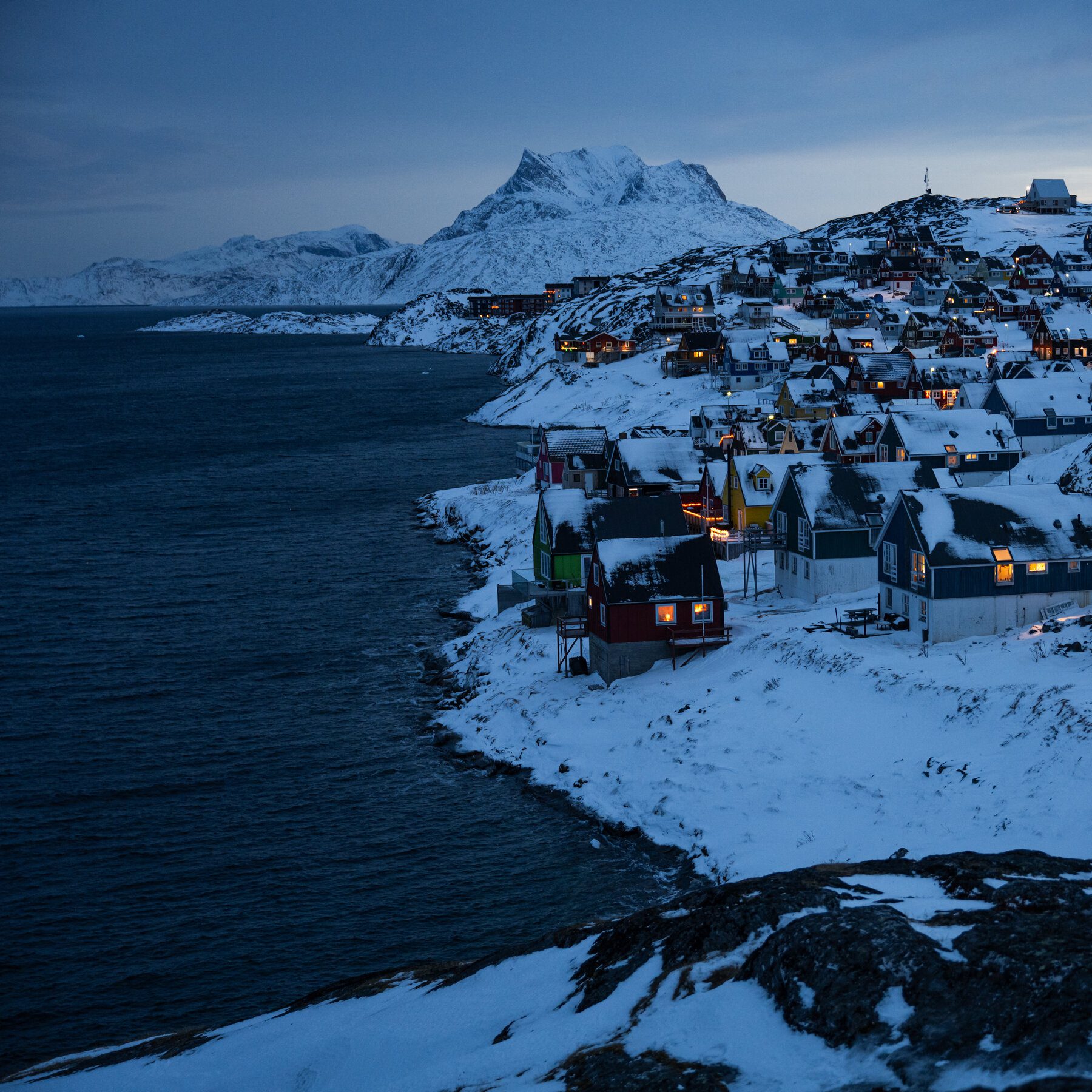 23dc-greenland-security-01-kmjq-mediumSquareAt3X