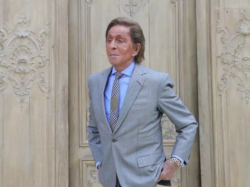 Iconic Valentino Garavani Dies at 93, Leaves Fashion Legacy