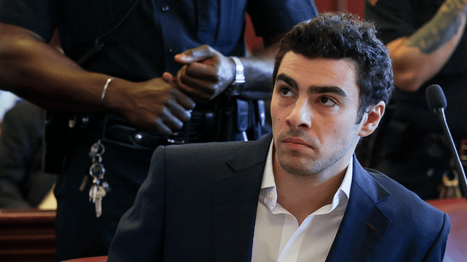 Stuns: Mangione Case Threatens Death Penalty in 2026