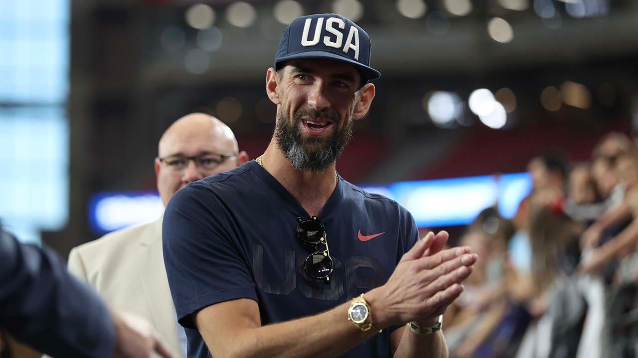 michael-phelps-011026.jpg