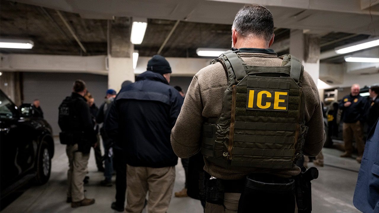 ice-agents-garage.jpg