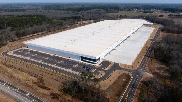 ice-warehouse-social-circle-georgia-detention-facility-1.jpg