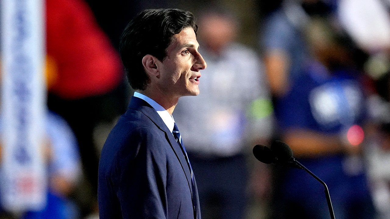 jack-schlossberg-speaking-dnc-2024.jpg