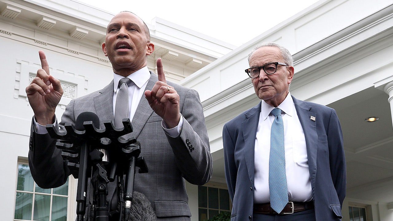 jeffries-schumer-government-shutdown-fox-news.jpg