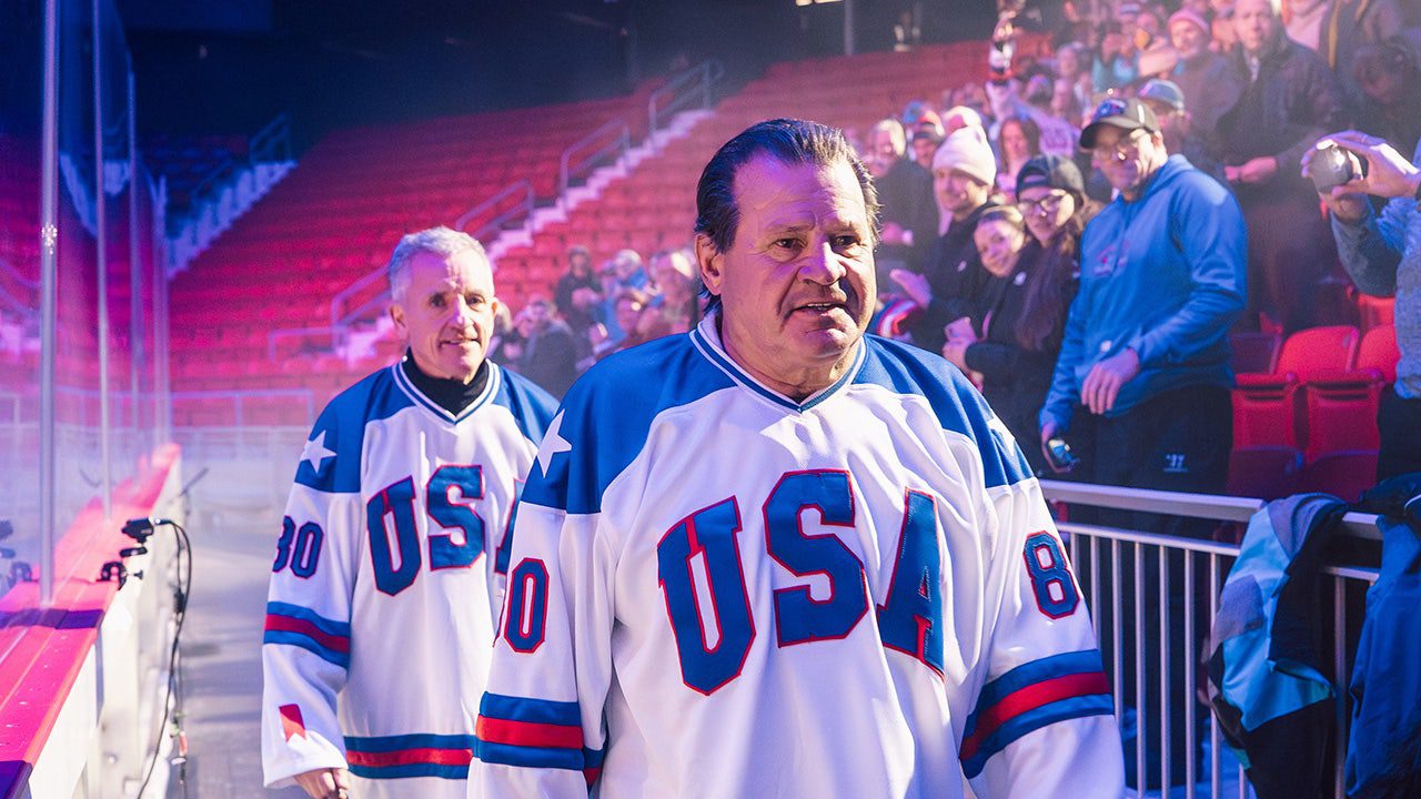 mike-eruzione-11626.jpg