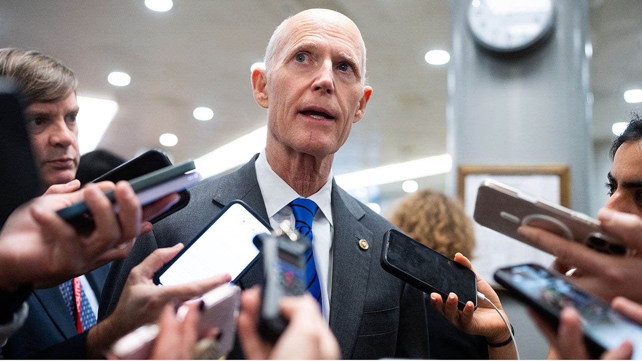 senator-rick-scott-oil.jpg
