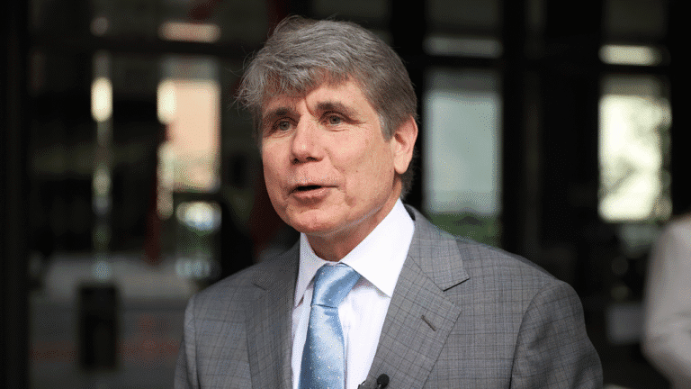 rod-r-blagojevich-is-speaking.png