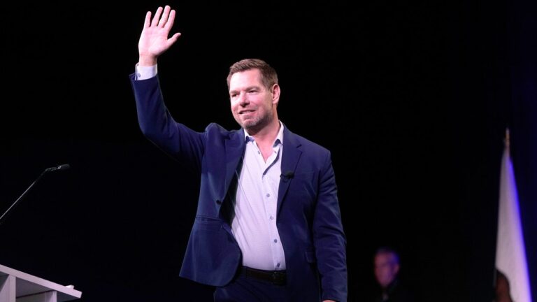 1776112910_eric-swalwell-democratic-convention.jpg