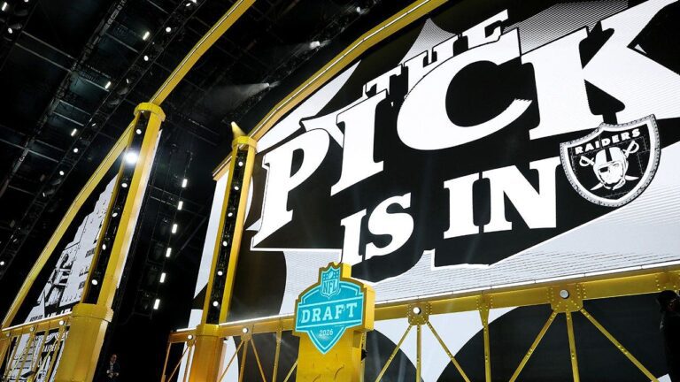 NFL-Draft-stage.jpeg