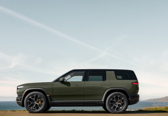 Rivian_R2_LaunchGreen.jpg