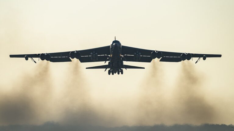 b-52-raf.jpg