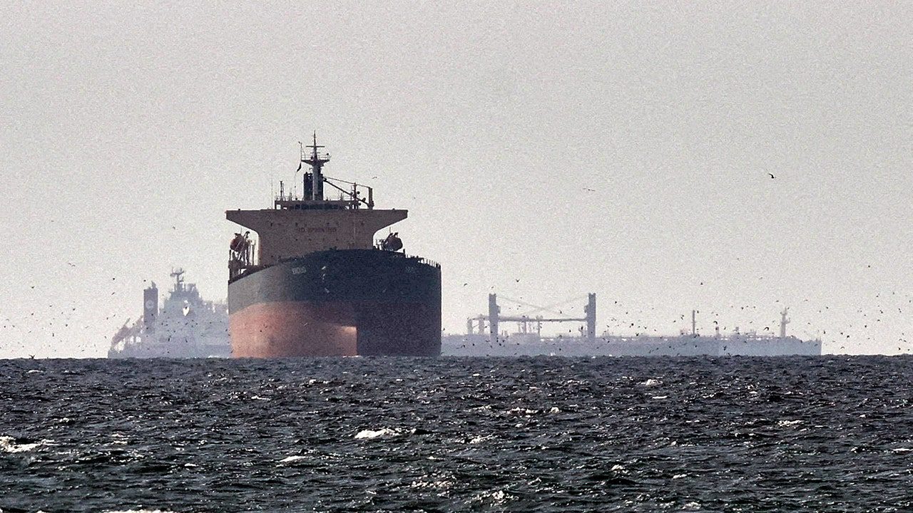 cargo-shi-gulf-near-strait-of-hormuz.jpg