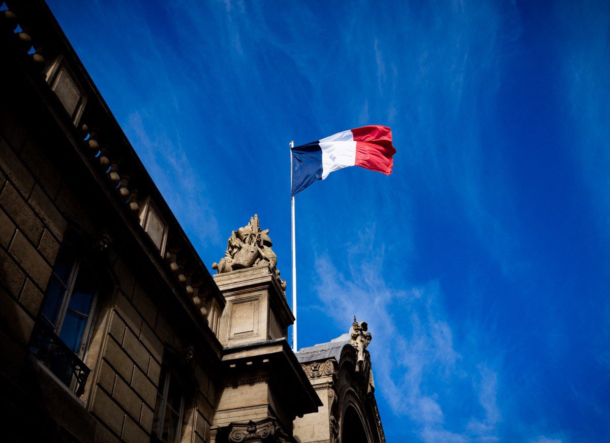 france-flag-2233577438.jpg