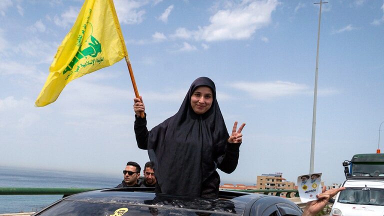 hezbollah-flag-ceasefire-lebanon-fox-news-003.jpeg