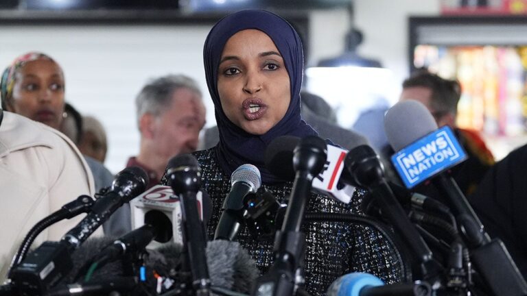 ilhan-omar-minneapolis-minnesota.jpg