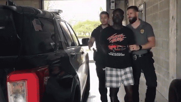 man-arrested-for-homicide-at-gas-station.gif