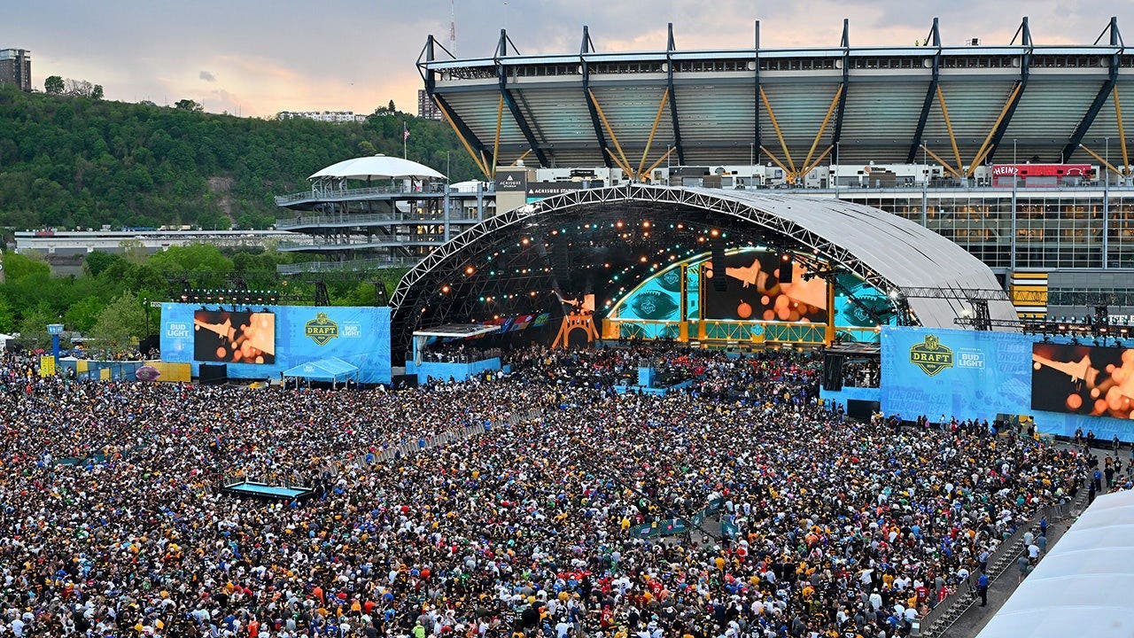 nfl-draft-tent-pittsburgh-fox-news-001.jpeg