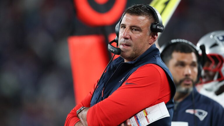 patriots-mike-vrabel-001.jpg