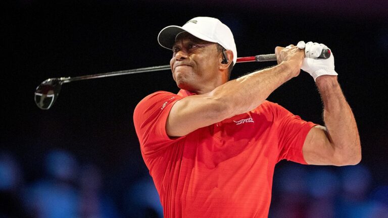 tiger-woods-swings-hybrid-tgl.jpg
