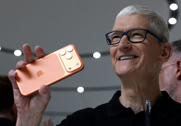 tim-cook-iphone-GettyImages-2234563479.jpg