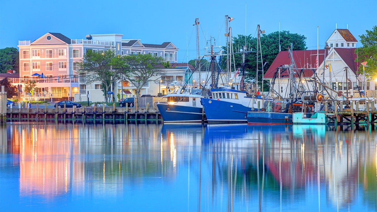 Hyannis-2.jpeg