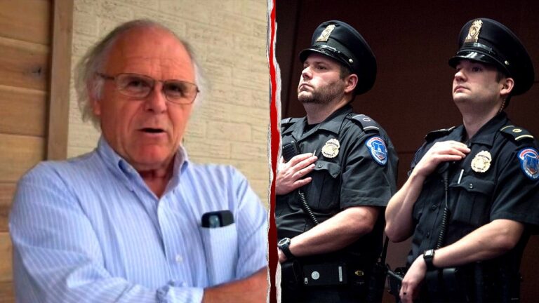 Mayor-Ron-Shinnick-police-officers.jpeg