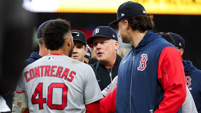 aj-hinch-willson-contreras-detroit-fox-news-001.jpeg