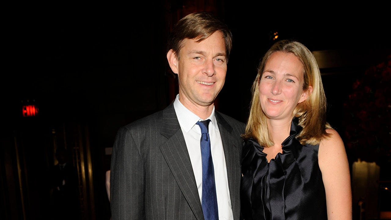 belle-burden-with-husband-henry-davis-in-2008.jpg