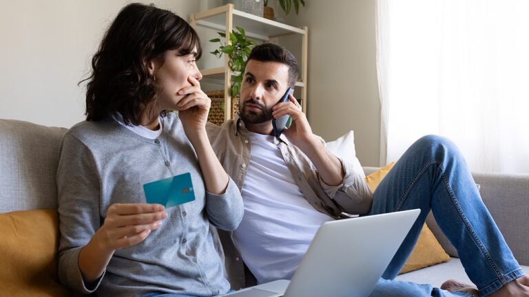 couple-identity-theft-victims.jpg