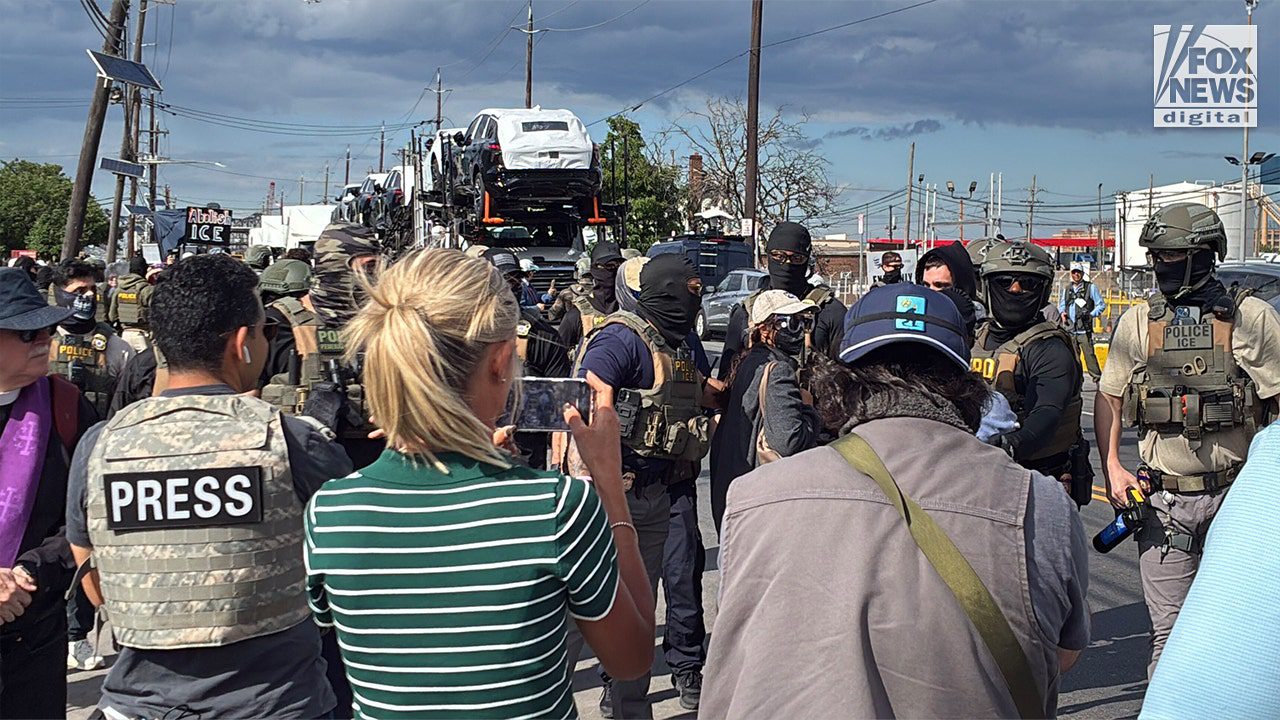 delaney-hall-demonstration-fox-news-001.jpg