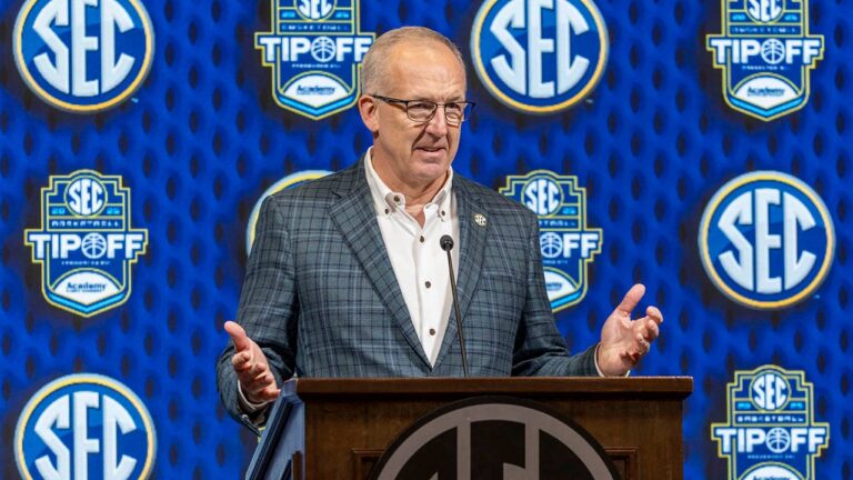 greg-sankey-1.jpg