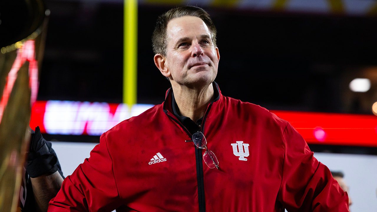 indiana-hoosiers-curt-cignetti-032626.jpg