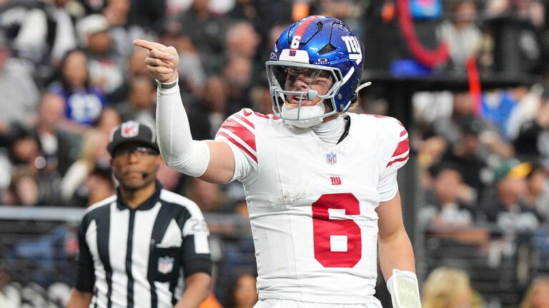 jaxson-dart-giants-raiders.jpg
