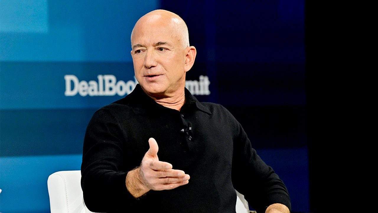 jeff-bezos-dealbook-summit.jpg