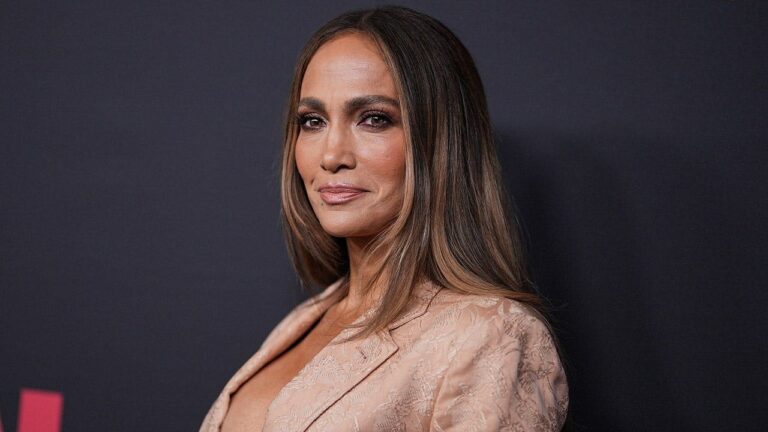 jennifer-lopez-netflix.jpeg