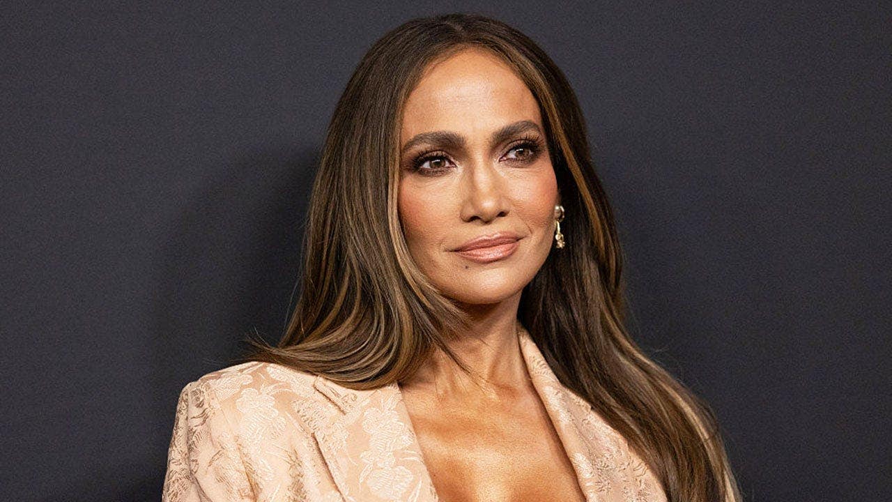 jennifer-lopez-netflix-upfront-fox-news-004.jpeg