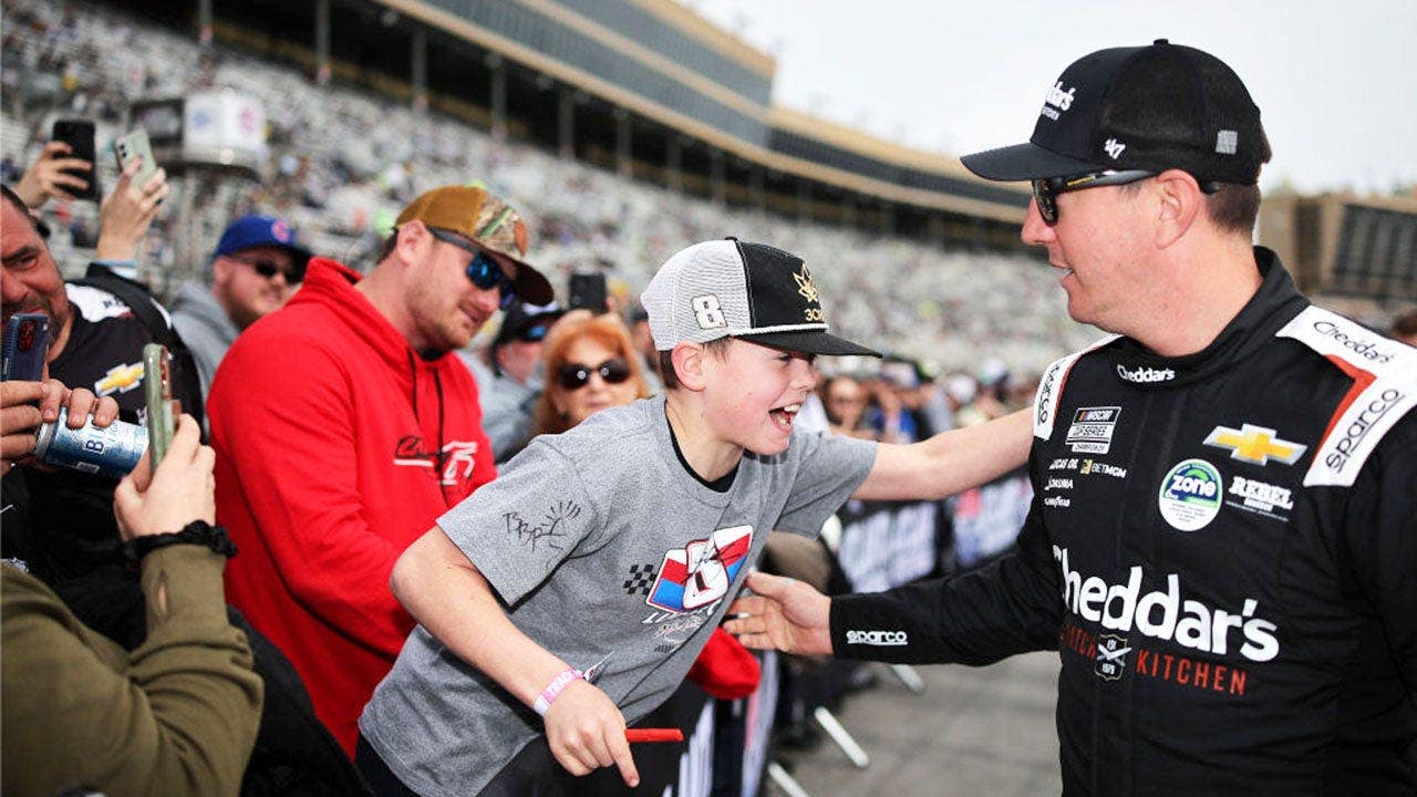 kyle-busch-nascar-fan-hampton-fox-news-001.jpeg