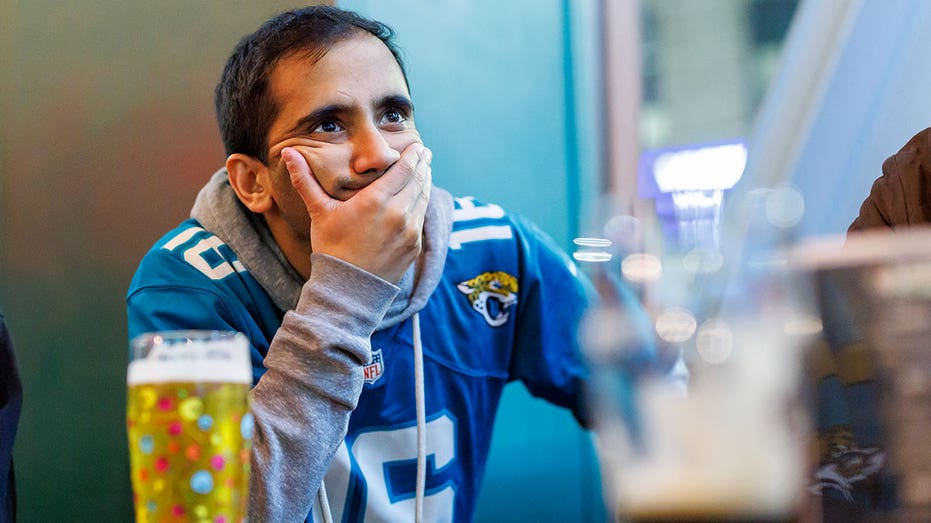 nfl-fan-bar.jpg